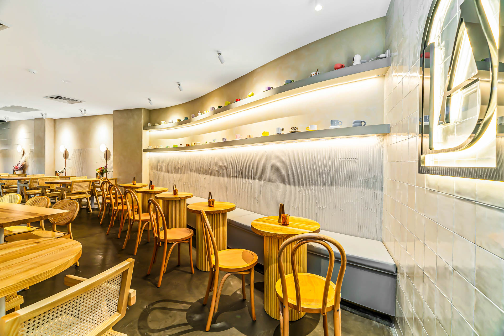 Cafe LA 5 - Project