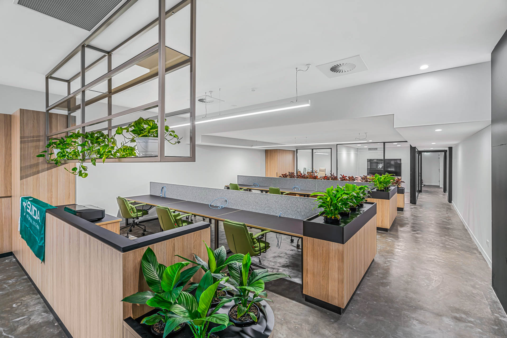 Aston Office 02 - Project