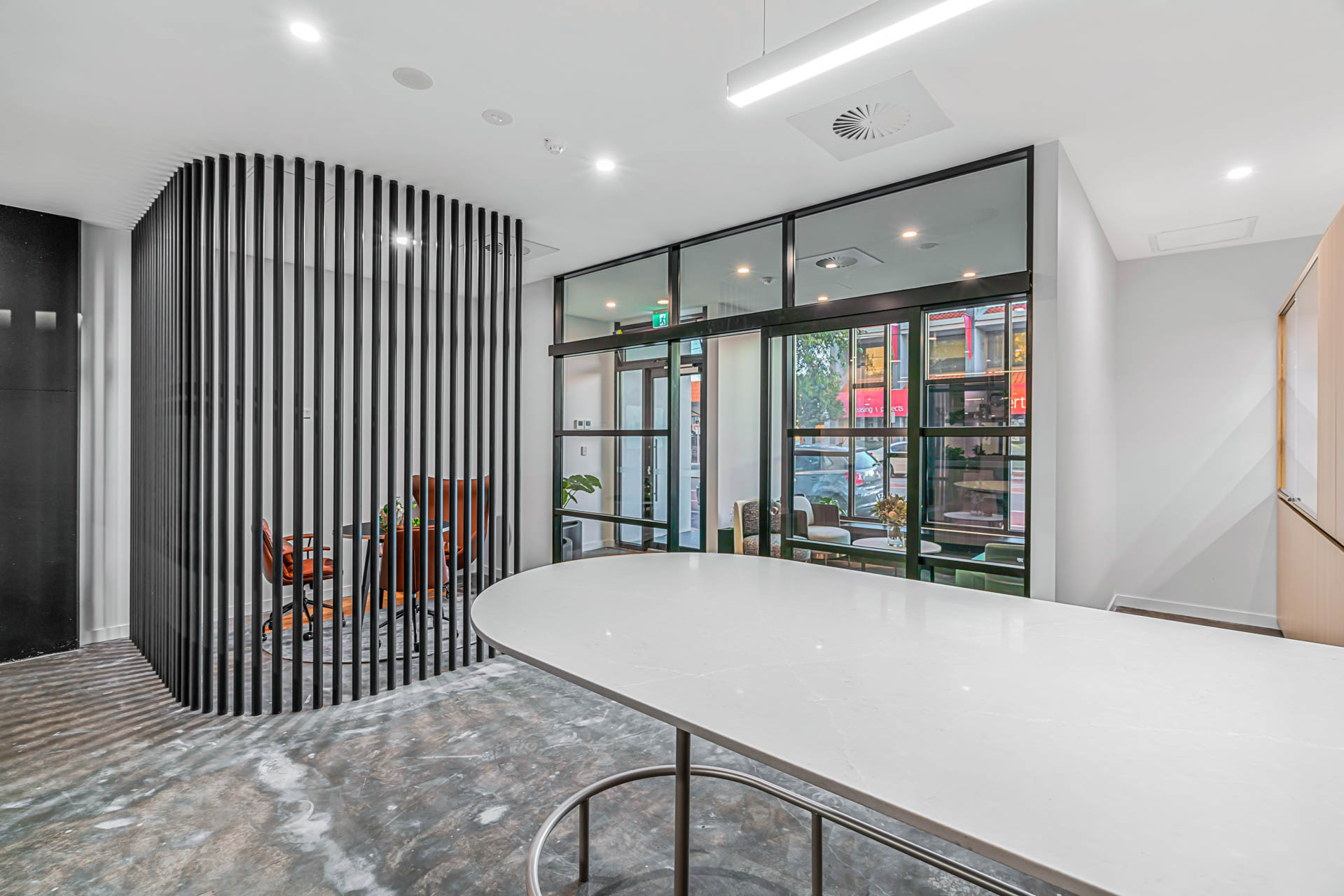 Aston Office 03 - Project