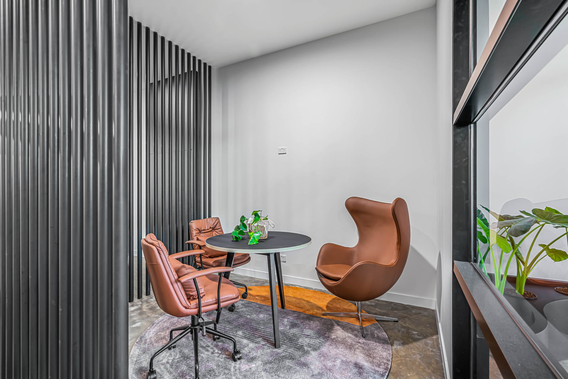 Aston Office 05 - Project